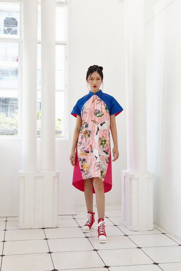 Pre-Order BLUE, PINK AND FLORAL PRINTED COTTON - A LINE DRESS WITH DETACHABLE COLLAR AND FRONT POCKETS - BLUE