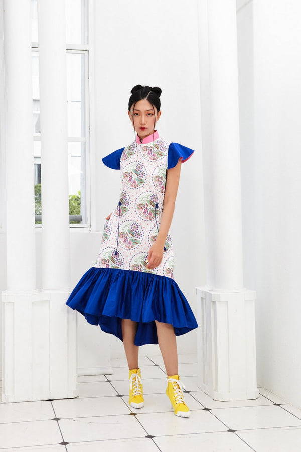 Pre-Order YUANYANG PRINTED AND BLUE COTTON LONG DRESS WITH GATHERED HEM AND REVERSIBLE SLEEVE WITH DETACHABLE COLLAR - BLUE