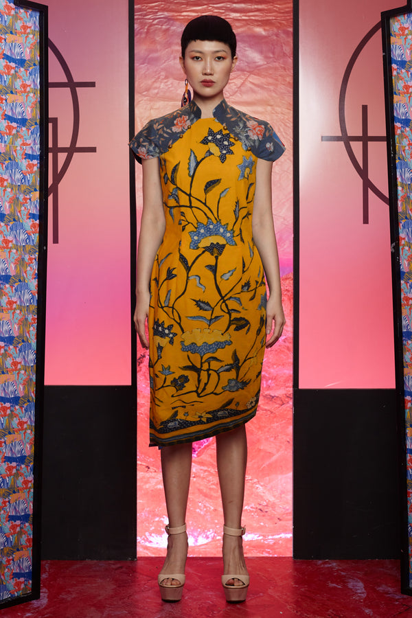 YELLOW FLORAL DENIM WITH  BLUE FLORAL DENIM - CHEONGSAM WITH DIAGONAL HEM - YELLOW
